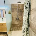 Gare Classe 3 Апартаменты Коньяк