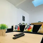 Gare Classe 3 Апартаменты Коньяк